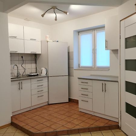 White Apartment Яблона Екстериор снимка