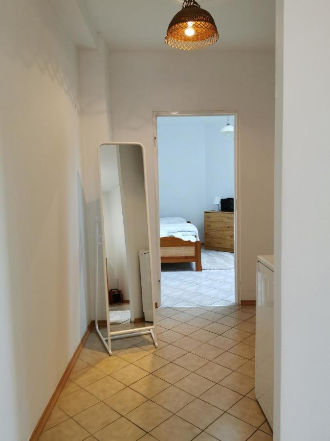 White Apartment Яблона Екстериор снимка
